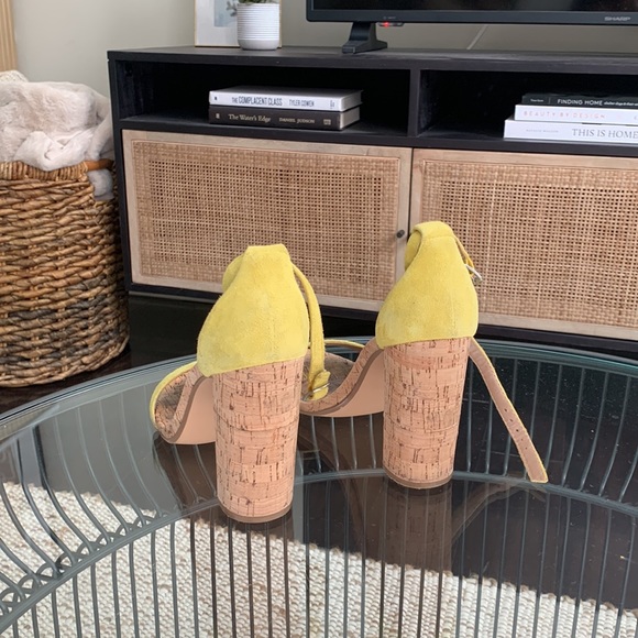 Steve Madden Carson Heels, Size 8.5 - Picture 6 of 8